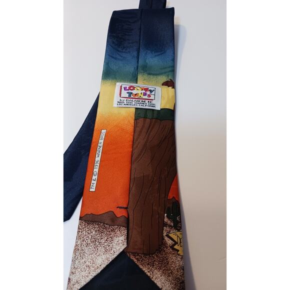 VTG 90s Looney Tunes Road Runner & Wiley Coyote Polyester Neck Tie 58" x 3.75" - Picture 2 of 4